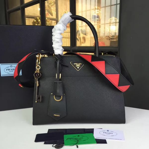 Replica Prada Bags